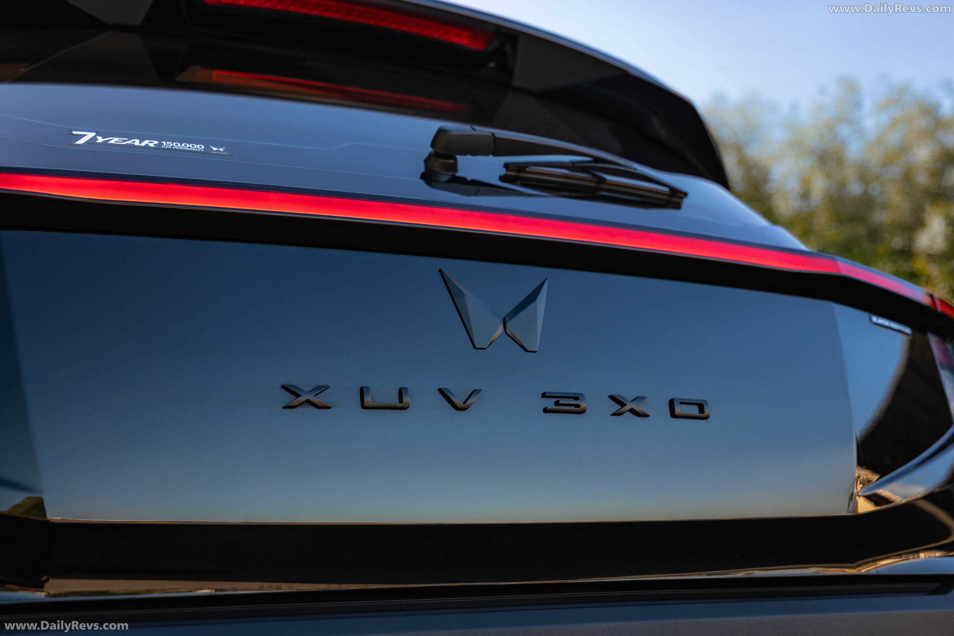2026 Mahindra Motors XUV 3XO Black Anniversary Edition Exterior